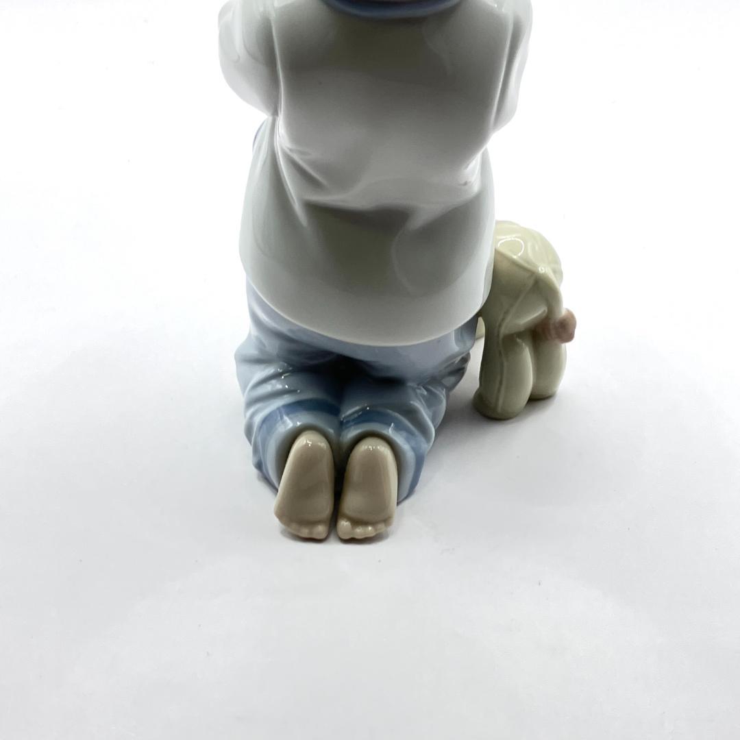 リヤドロ 仔馬と祈り 美品 陶器 アート インテリア 彫像 祈りのポーズ 希少