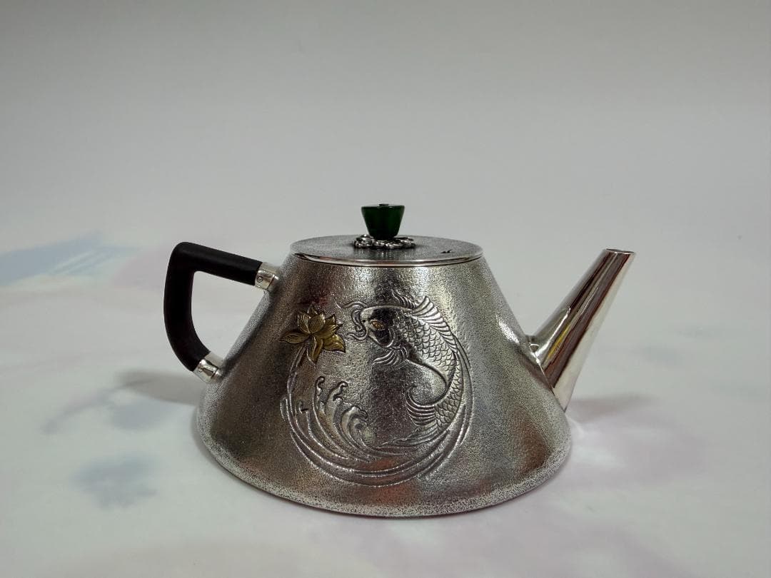 純銀製 鯉と蓮文 玉石摘 唐木手 急須 銀瓶 煎茶道具