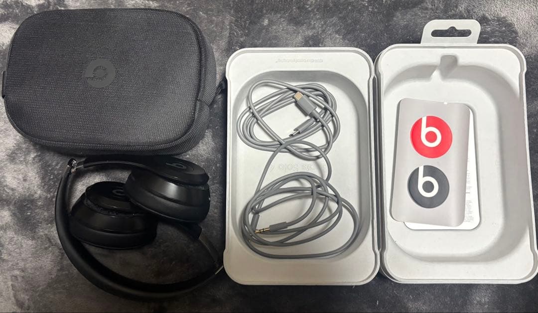 Beats Solo4 ワイヤレスヘッドホン ブラック