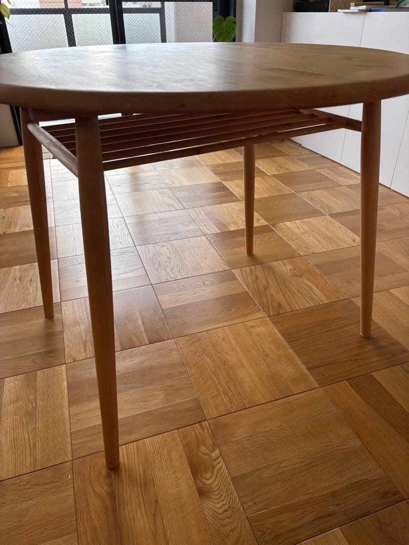 ダイニングテーブル MOMO NATURAL MOCHA 950 TABLE ALDER