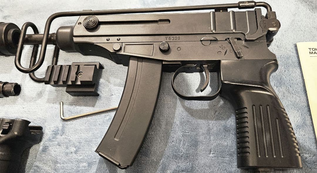 東京マルイ Vz61 スコーピオン 電動ガン セット