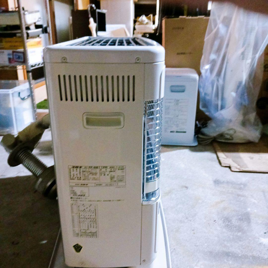 ☆コロナ 密閉式石油ストーブ ポット式 FF-6811PR 2011年製