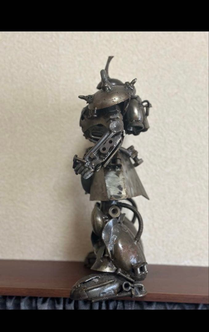 金属製 ロボット 置物 インテリア アートガンダムシャア専用ザク ハンドメイド