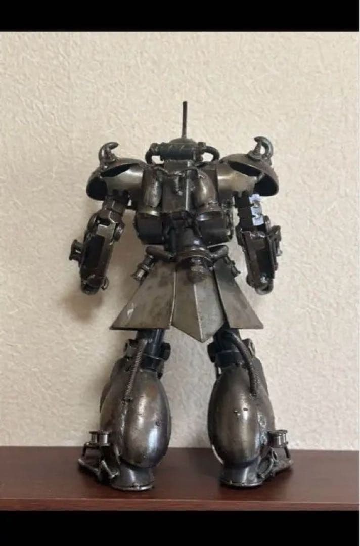 金属製 ロボット 置物 インテリア アートガンダムシャア専用ザク ハンドメイド