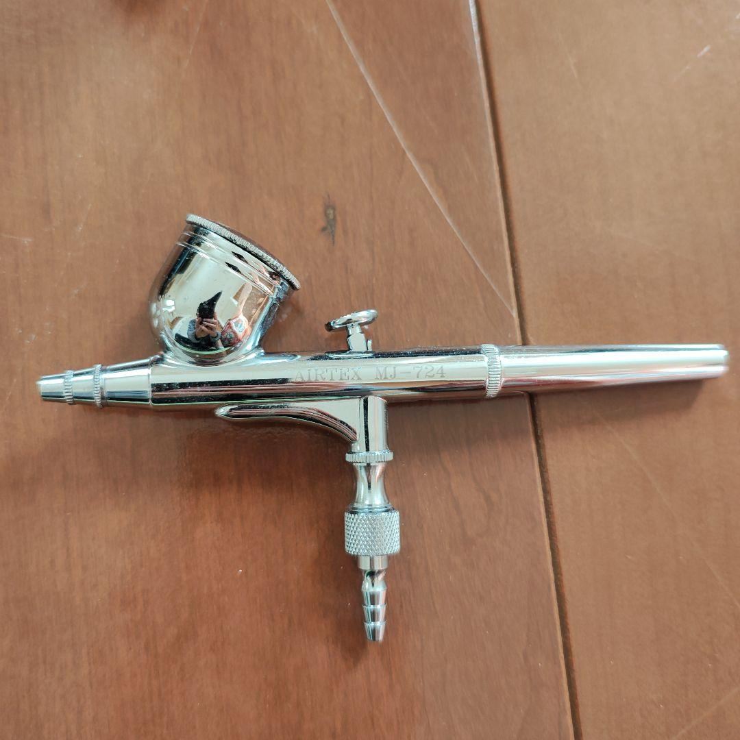 アネスト岩田エアブラシ、コンプレッサーセット