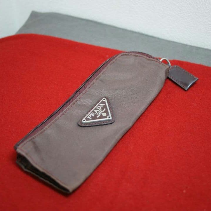 PRADA ペンケース ナイロン トライアングル プラダ ダークブラウン