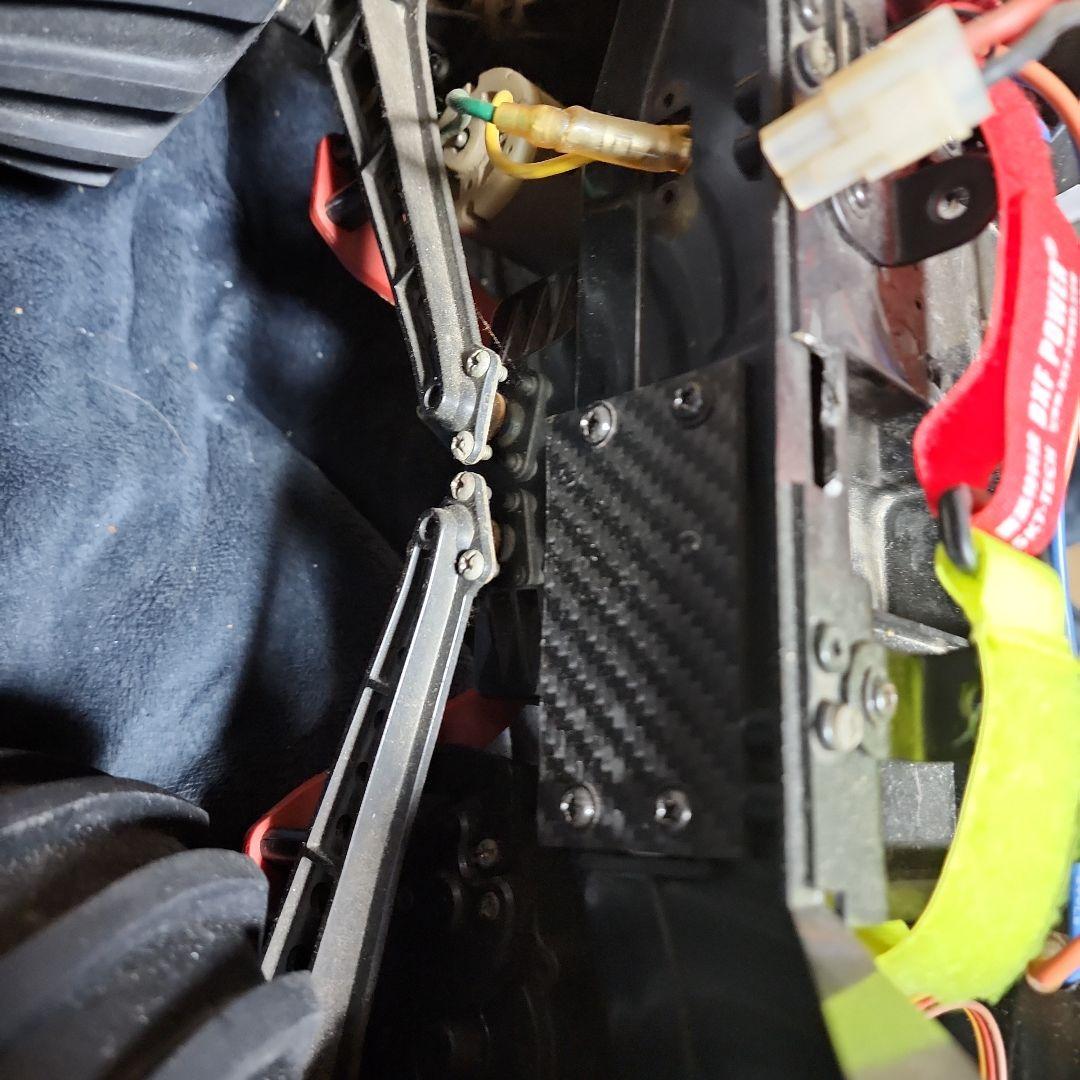 ラジコン タミヤ 多分…初期型の クラッドバスター 製作途中の物の出品