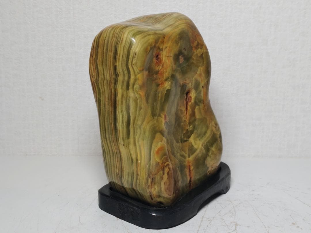 オニキス 1.6kg 瑪瑙 アゲート 原石 鑑賞石 自然石 誕生石 鉱物 鉱石