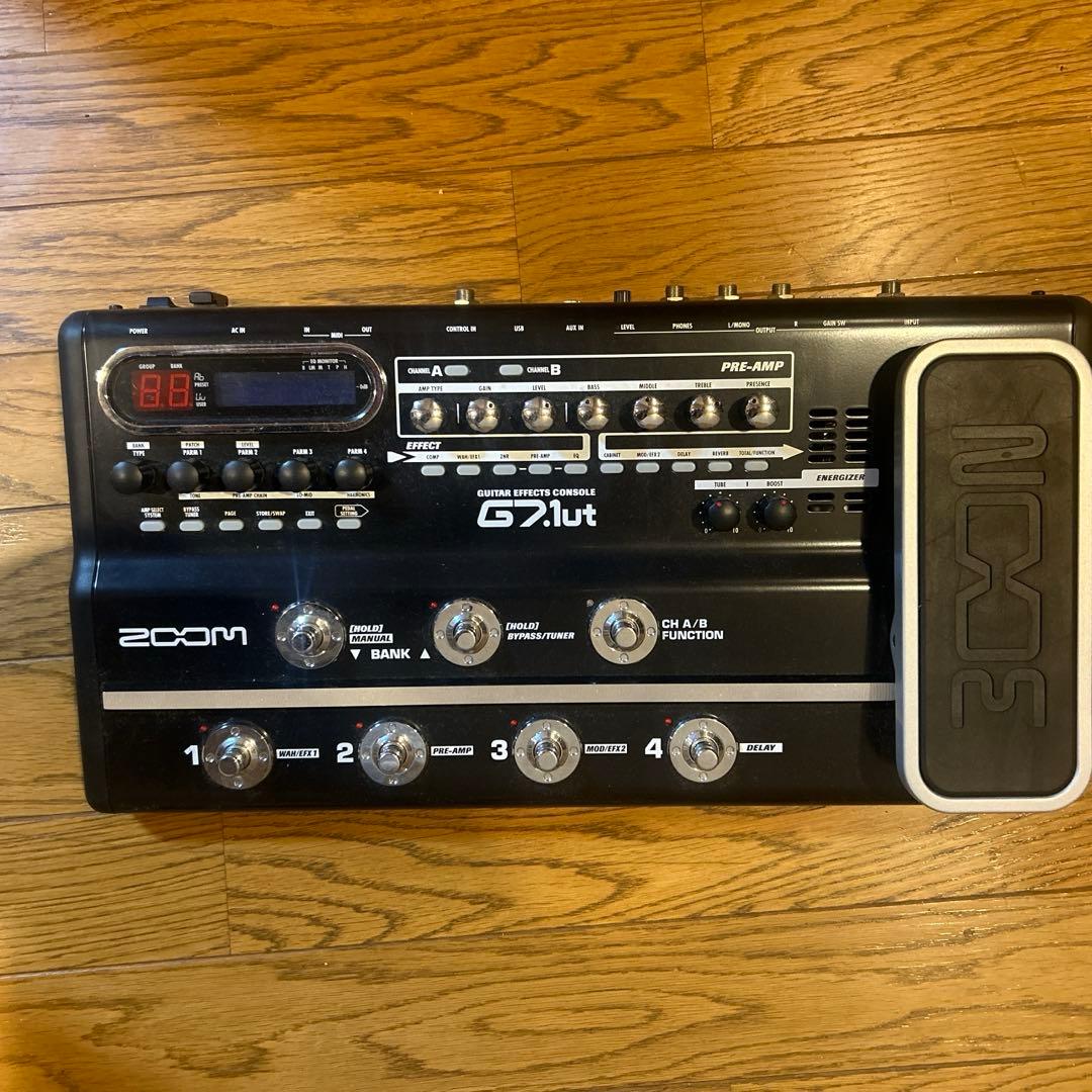 ZOOM G7.1ut （ギター用マルチエフェクター）