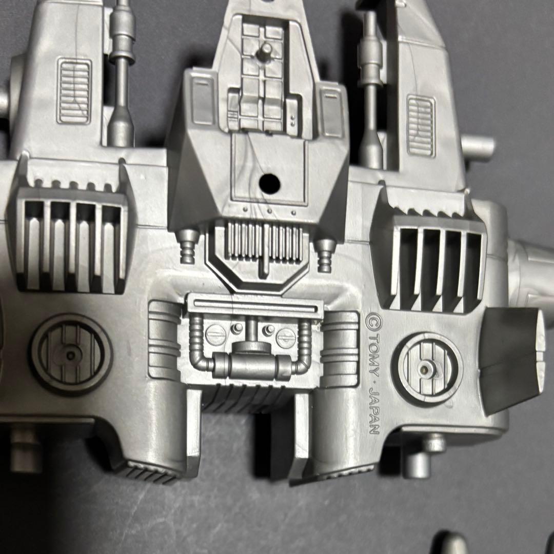 メカ生体　ゾイド　 アイアンコング　背中ミサイル・強化パーツ