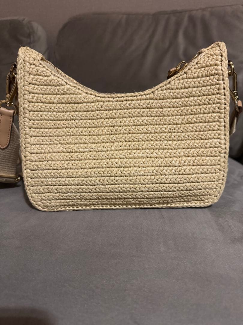 【入手困難】プラダ リエディション 2005 ショルダーバッグ ラフィア