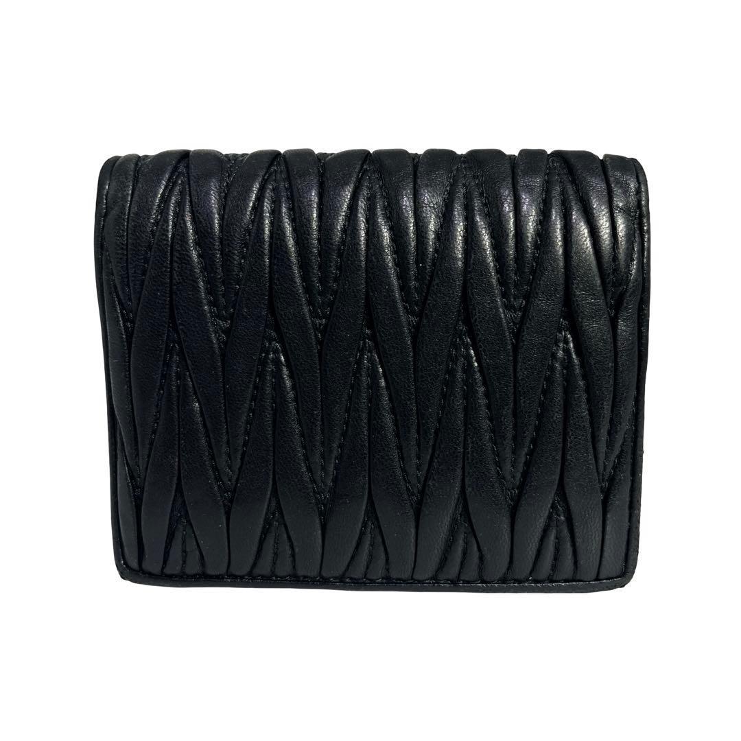 レア✨ミュウミュウ 二つ折り財布 ロゴ ビジュー マテラッセ レザー 黒