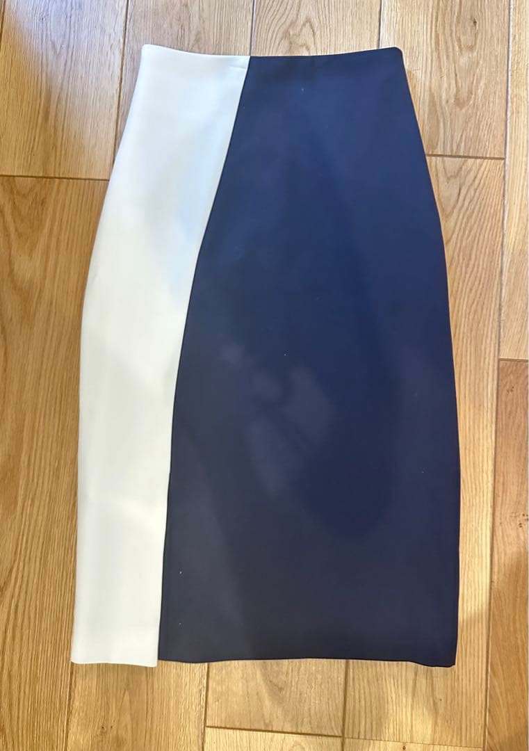 【HUGO BOSS】タイトスカート バイカラー
