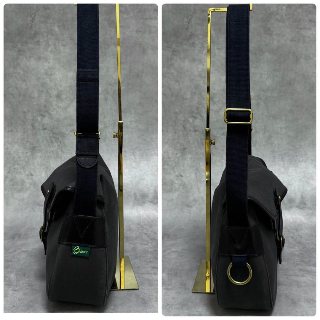 arata Brady アリエルトラウト スモール チャコール ショルダー