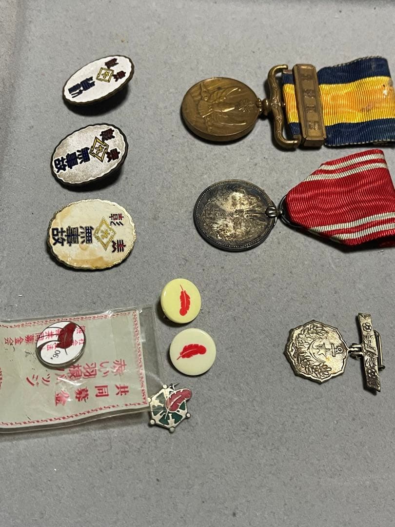 アンティーク勲章やバッチ色々各種(年数経過品)お値下げ不可