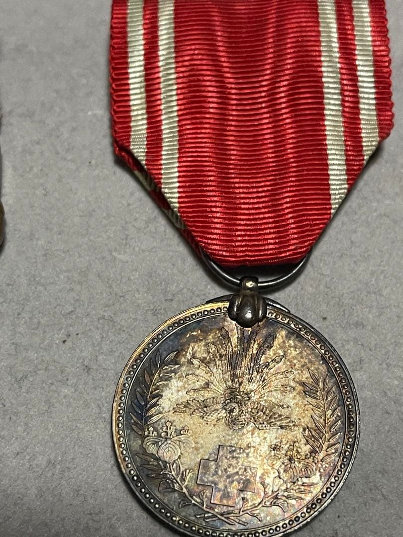 アンティーク勲章やバッチ色々各種(年数経過品)お値下げ不可