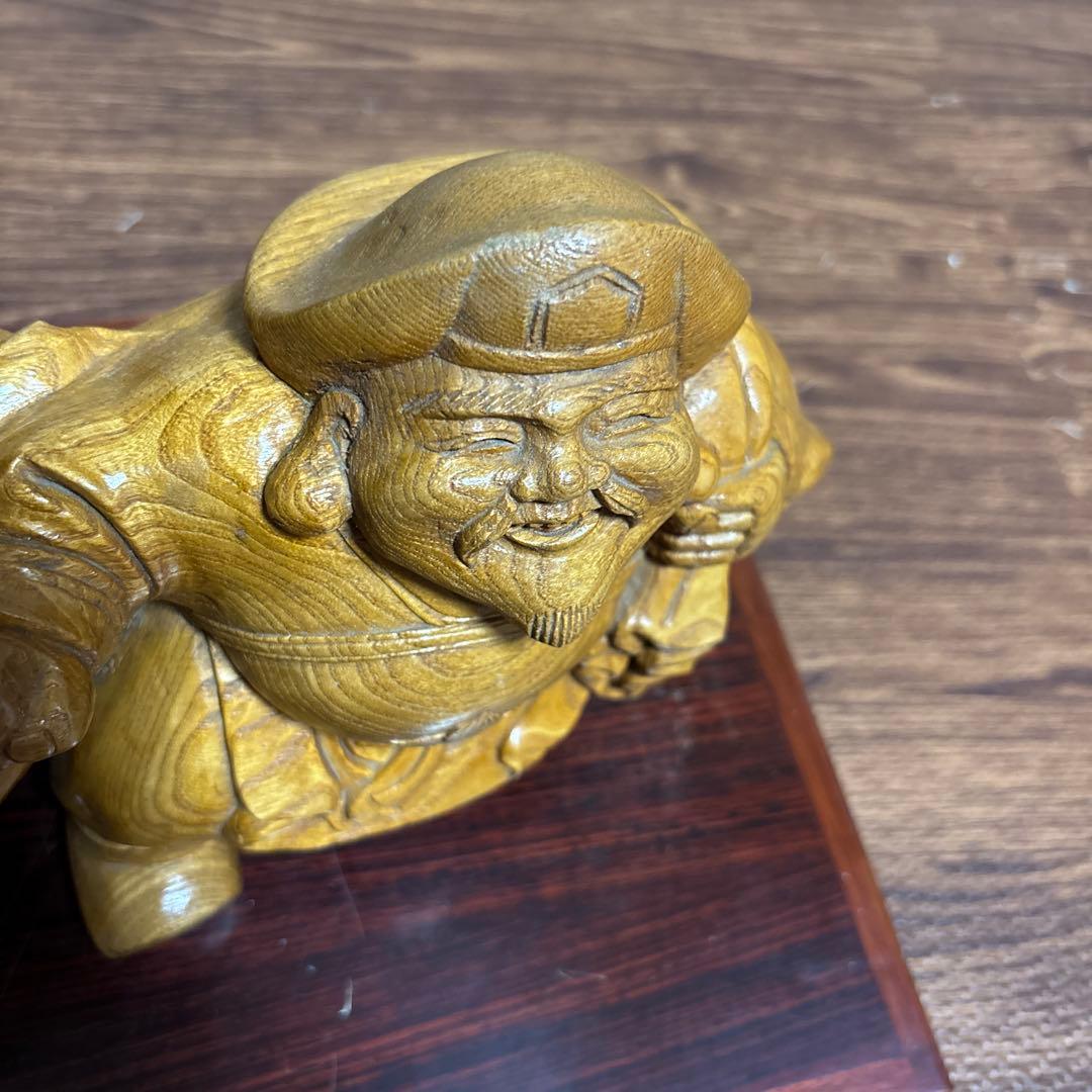 縁起物　七福神　木彫り　置物　台付き