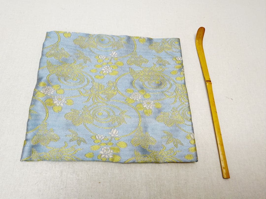 茶道具 桑 茶箱九点セット 茶碗 棗 茶筅 振出 巾筒 等