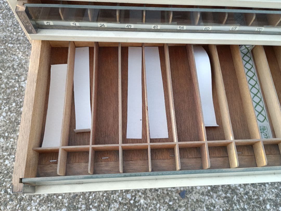 4236）糸販売木製ケース　　手芸 店舗什器 昭和レトロ