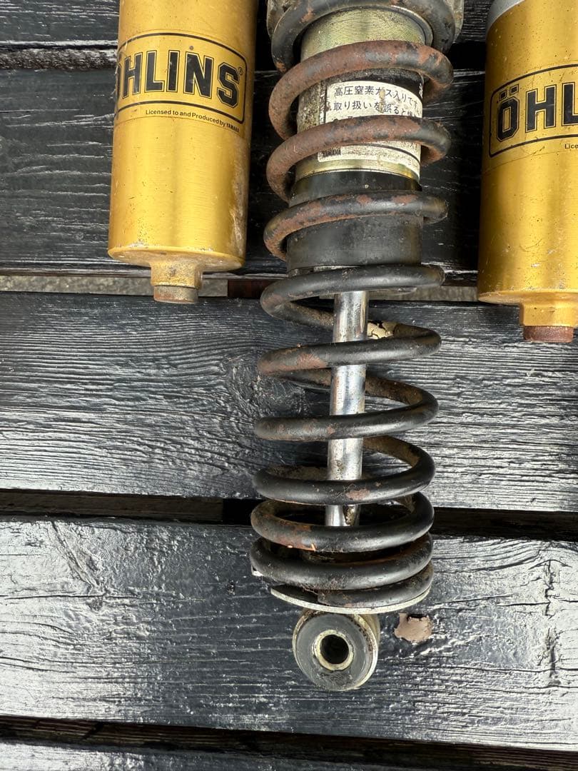 ÖHLINS サスペンション