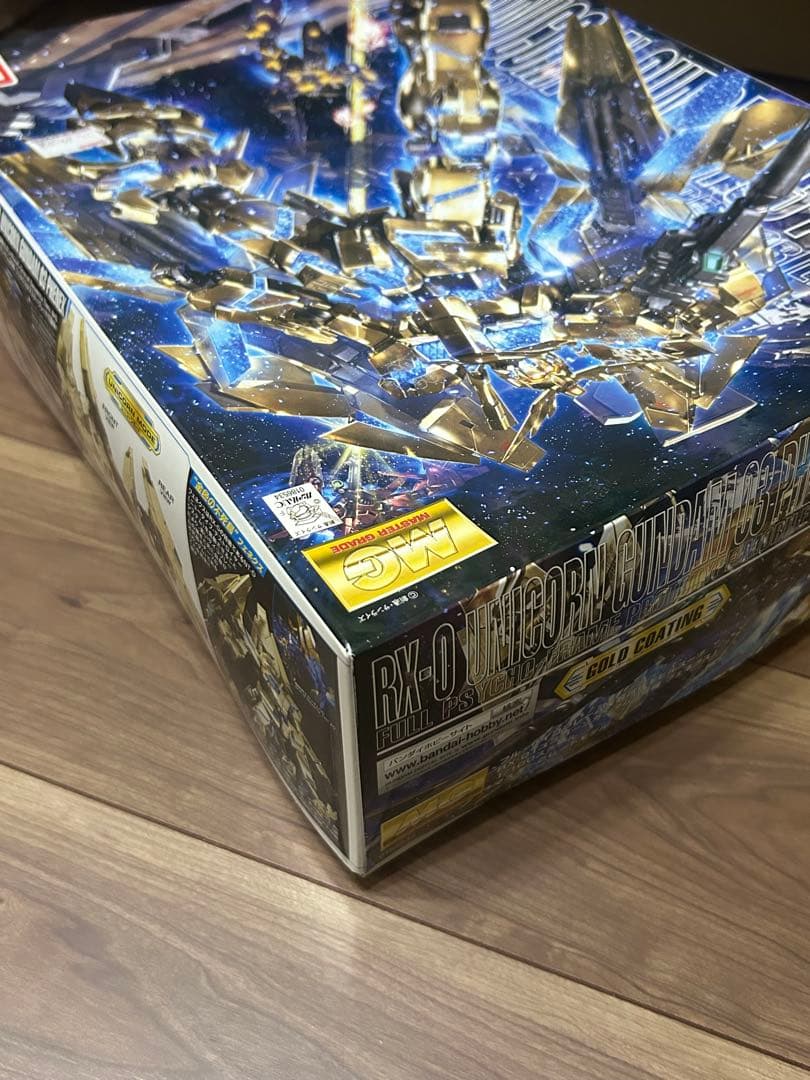 MGバンダイ ユニコーンガンダム3号機フェネクス プラモデル ガンプラ