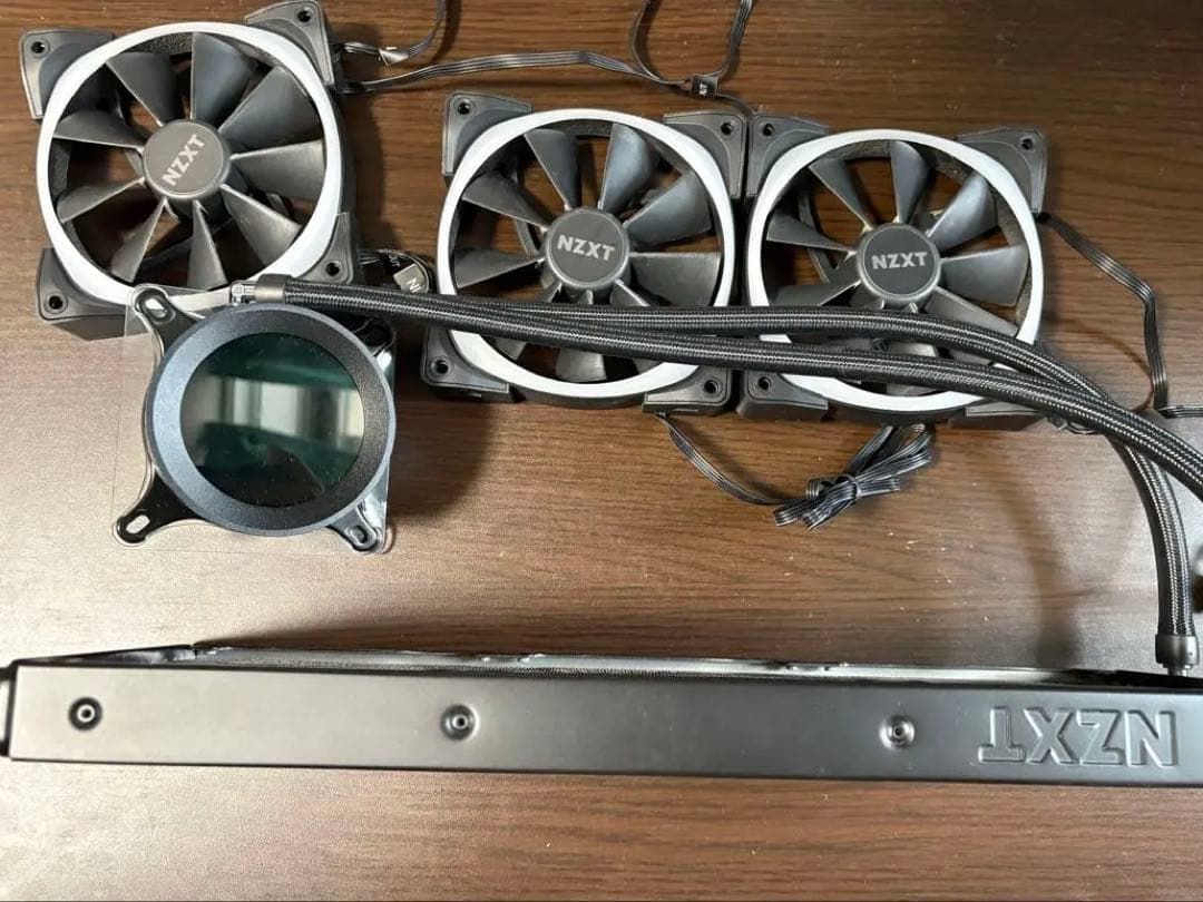 NZXT Kraken Z73 RGB 冷却システム