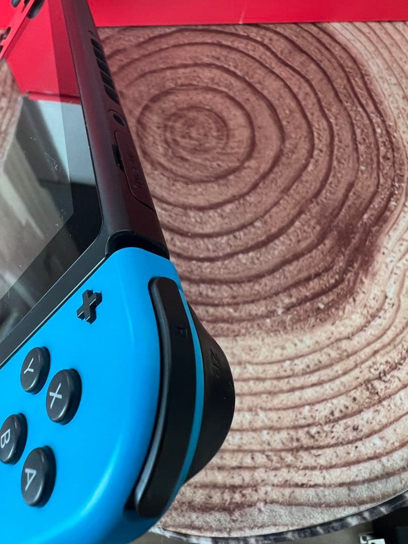 Nintendo Switch ニンテンドースイッチ本体　RED/BLU