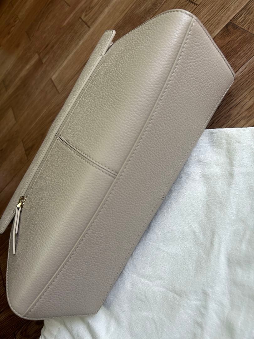 CAFUNE カフネ ミディアム スタンスバッグ 美品