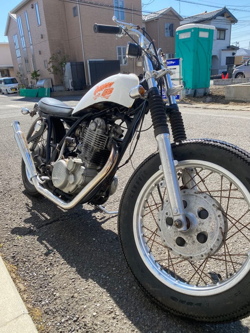 YAMAHA SR400 ガソリンタンク