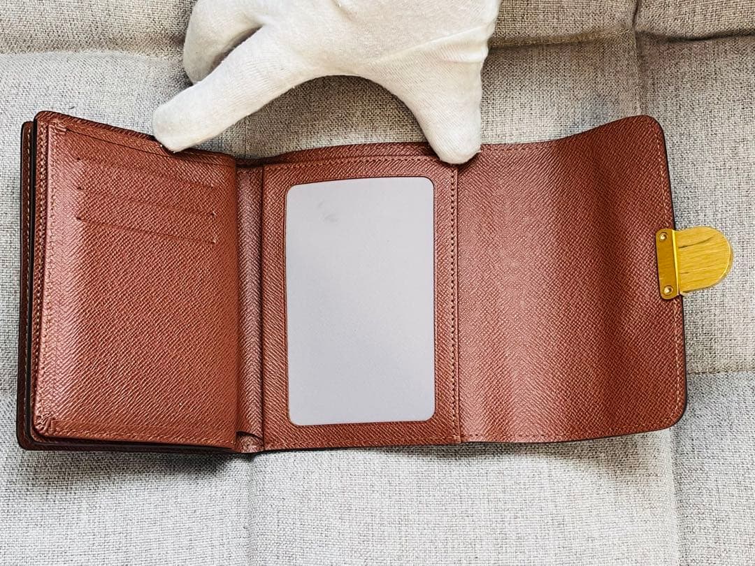 【良品】ルイヴィトン モノグラム 2つ折り財布 カード9 大容量 LV金具付き