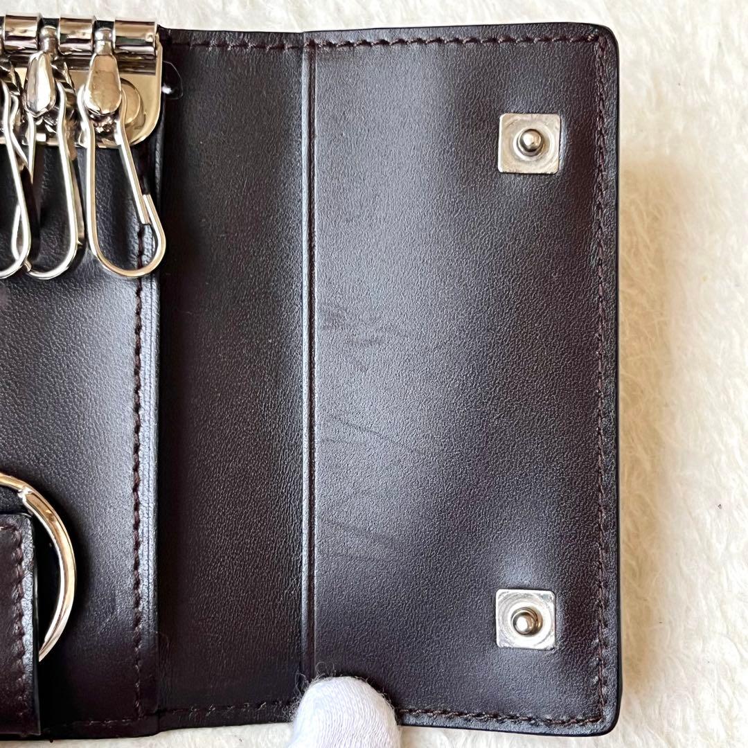 サルヴァトーレフェラガモ キーケース 6連 キーリング 札入れ 男女兼用