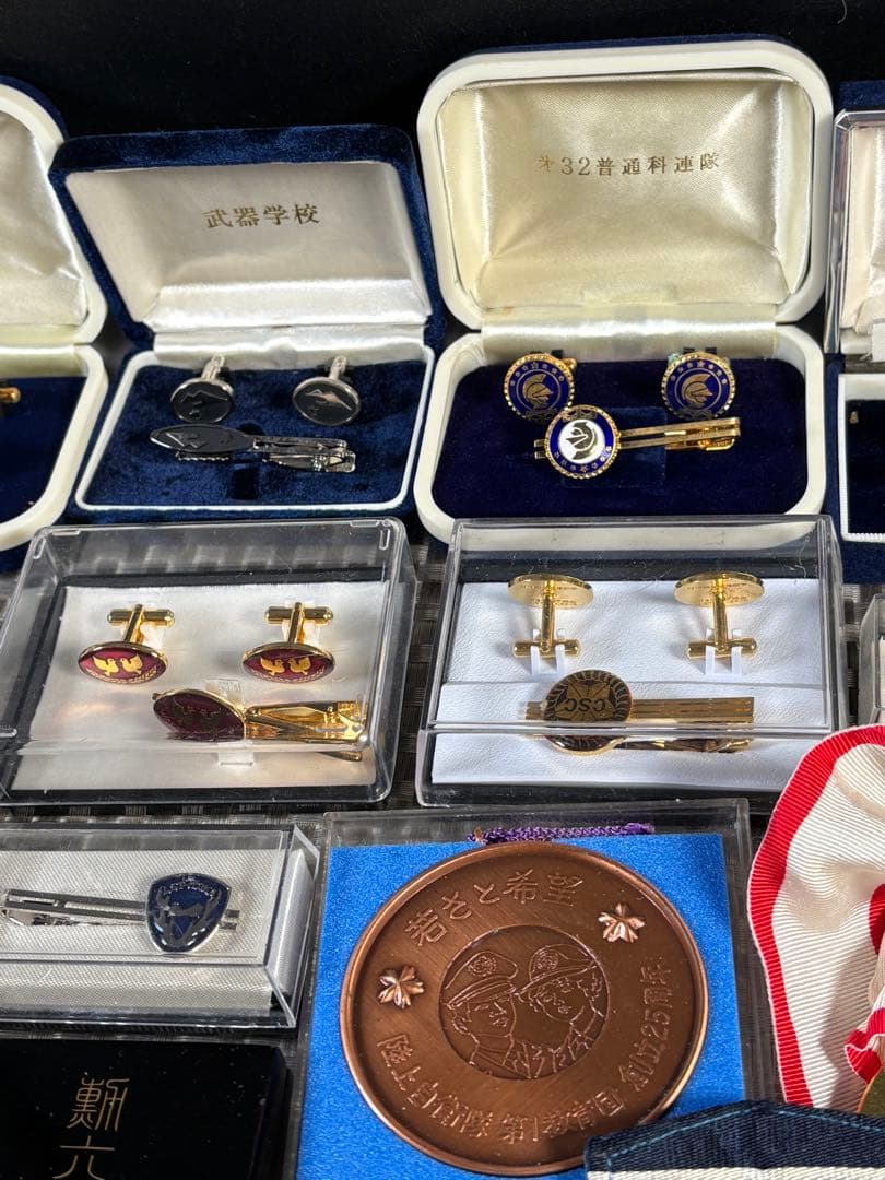 C056 メダル・バッジセット多数　勲章