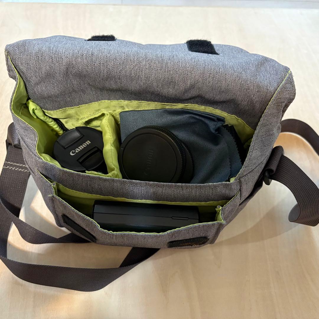 【極美品】Canon キヤノン ミラーレス一眼カメラ EOS M10レンズ2 黒