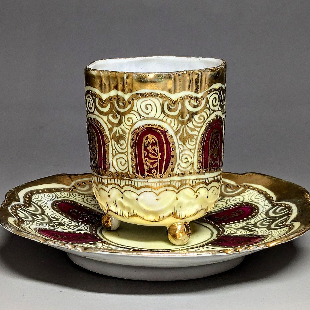 オールドノリタケ アールヌーボー様式 メイプルリーフ印 金盛上デミタスカップ