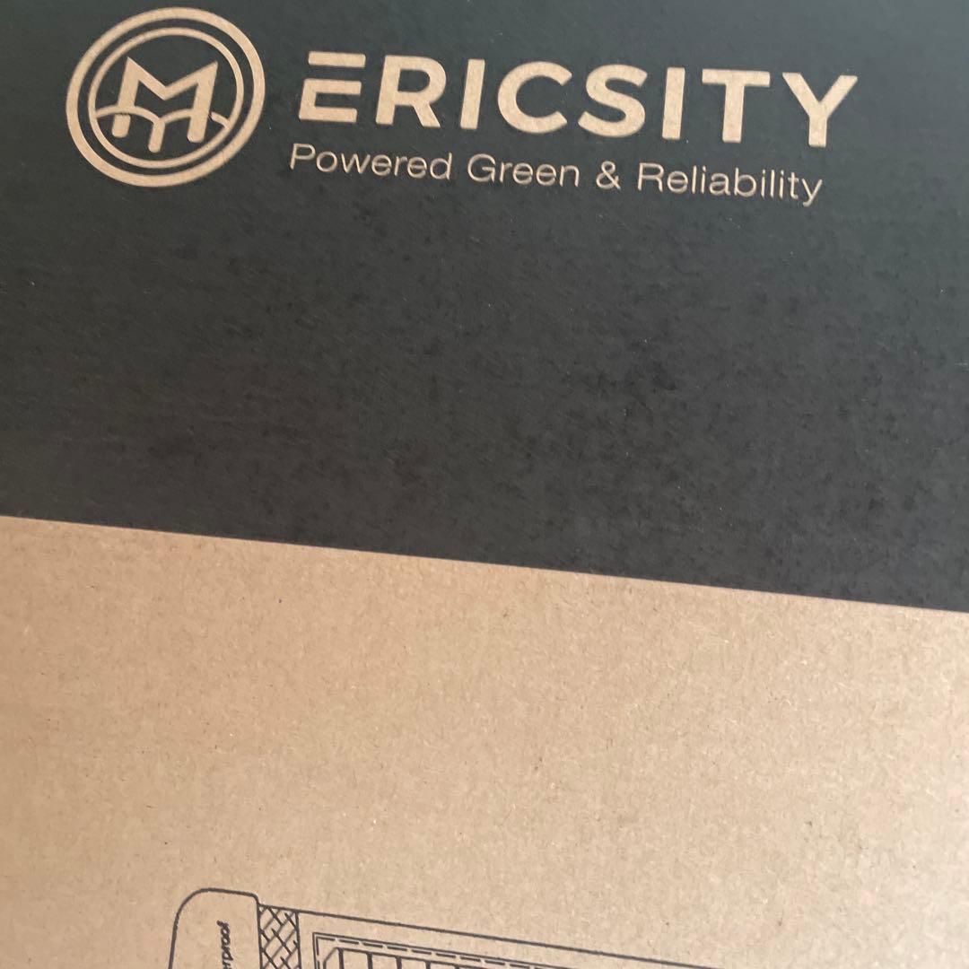 ソーラーパネル 100W 折りたたみ式 ソーラーチャージャー 太陽光パネル