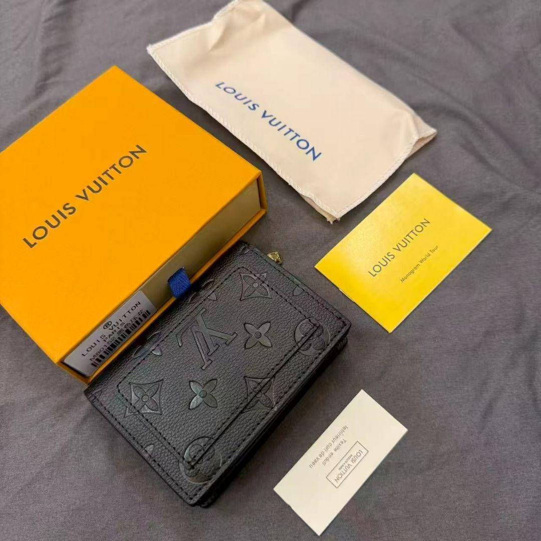 即決歓迎 ! 二つ折り財布