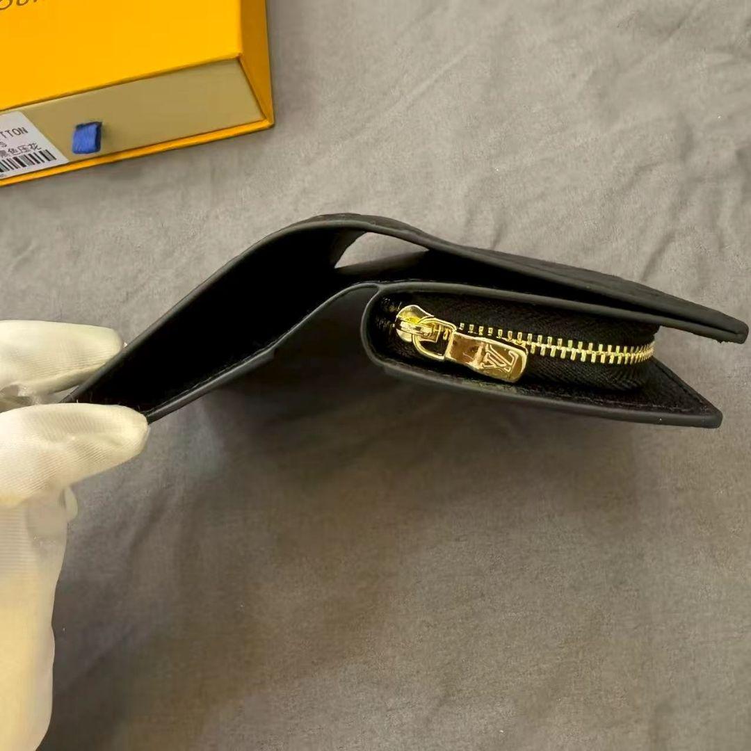 即決歓迎 ! 二つ折り財布