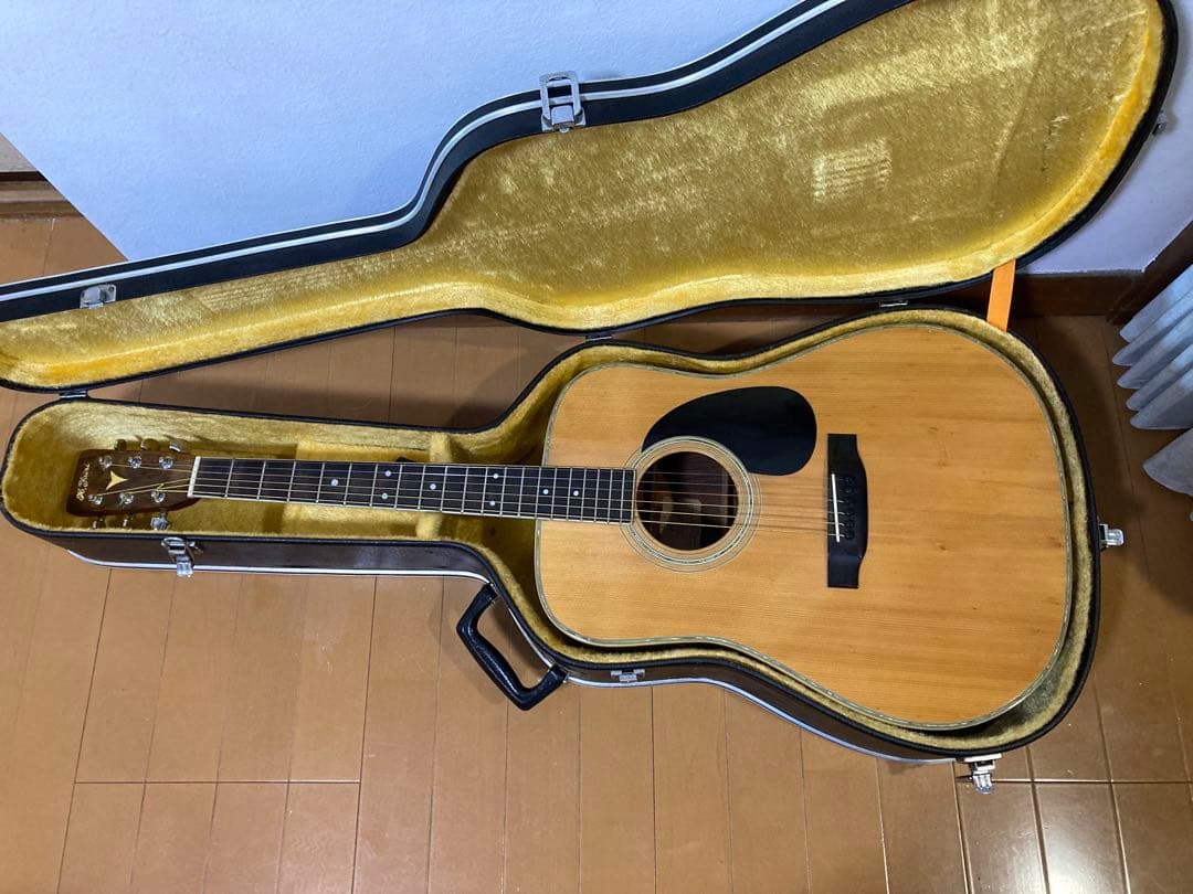 Kヤイリアコースティックギター　YW-500P リフレット済み　ハードケース付