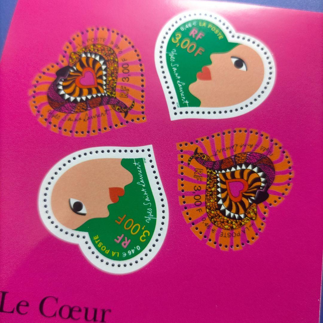 4059 外国切手　フランス　2000年　イブ・サンローラン　ハート型小型シート