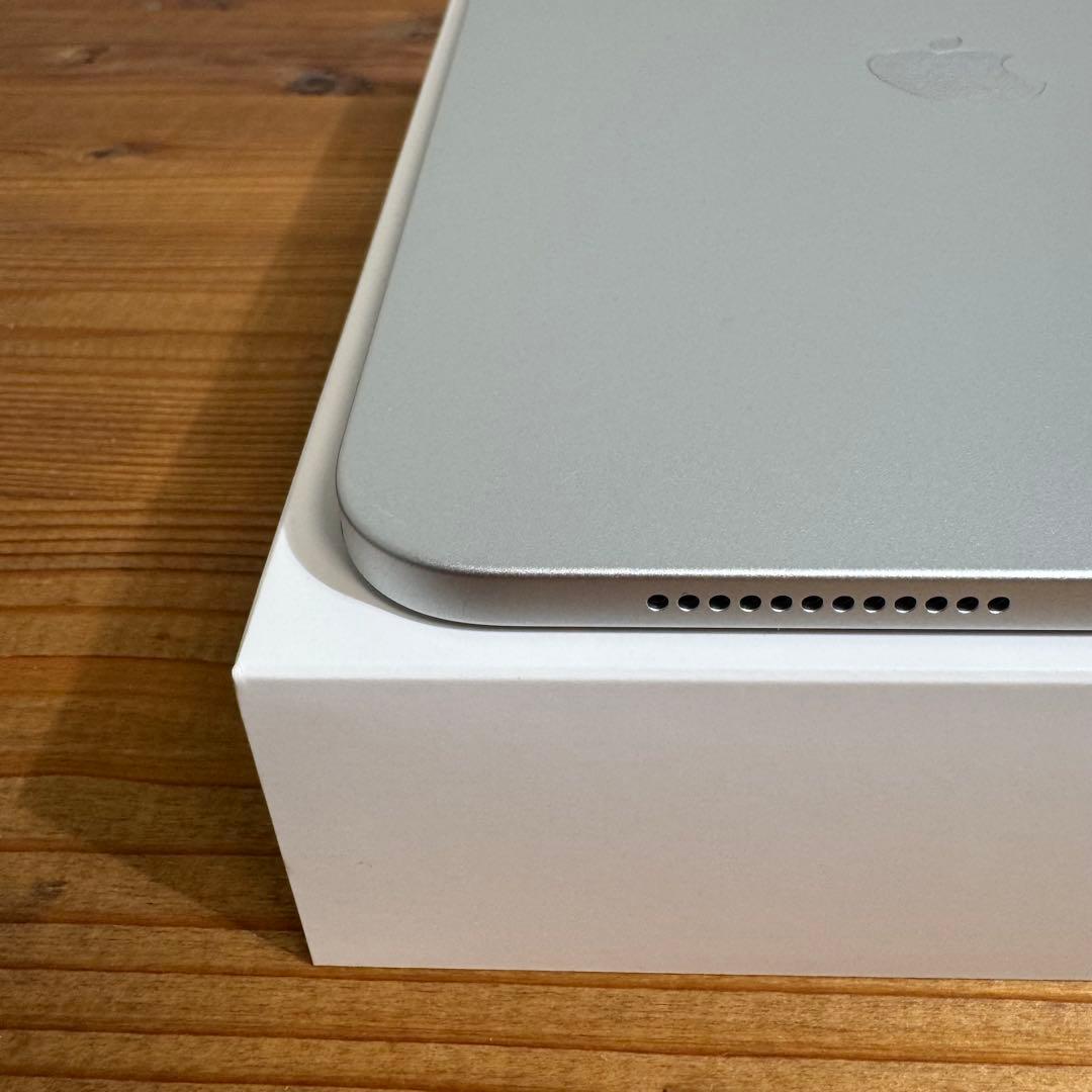 iPad 11inch 128GB A16 マジックキーボード