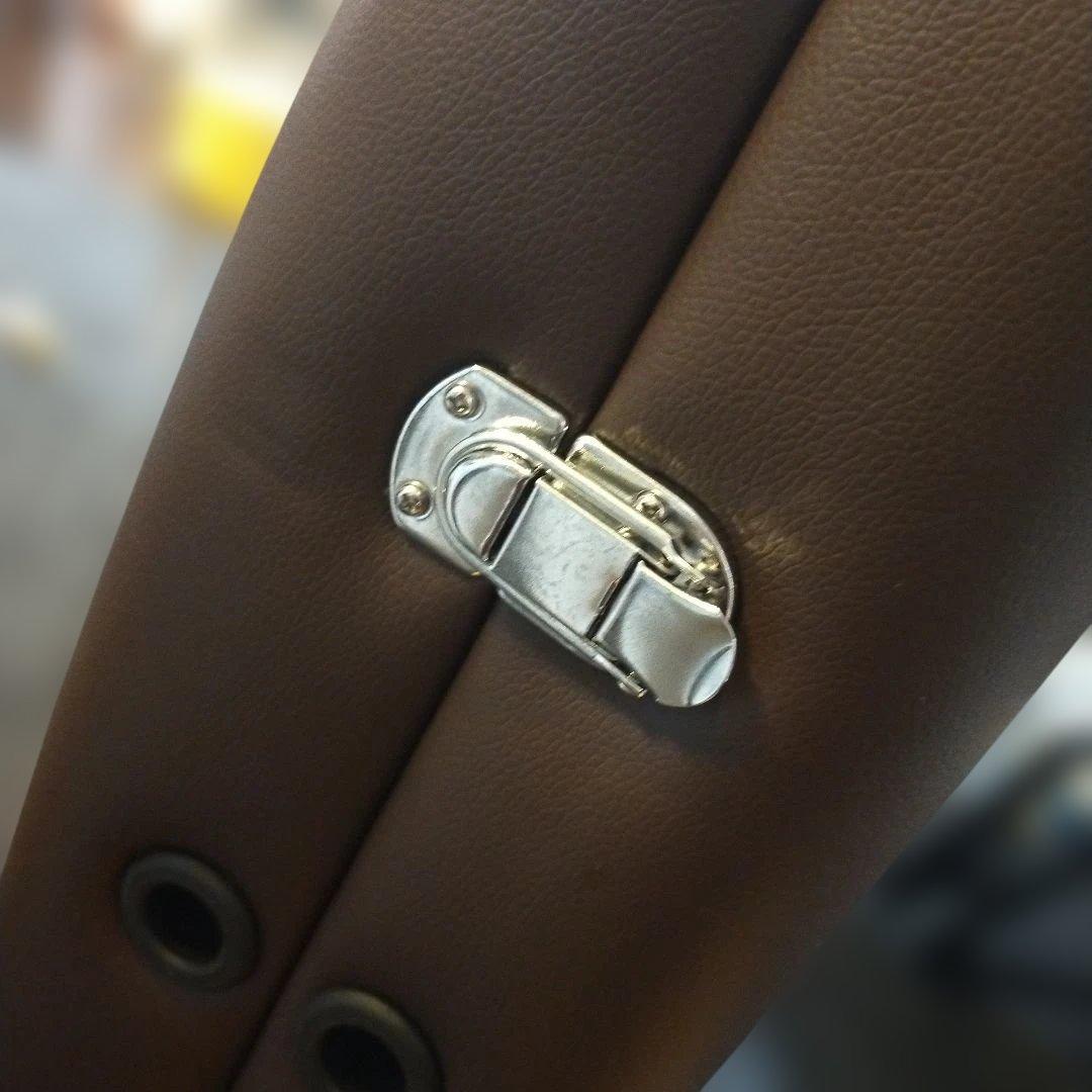 m*r様 折り畳みマッサージベット　施術　エステ　整体ベット　ブラウン　高さ調整