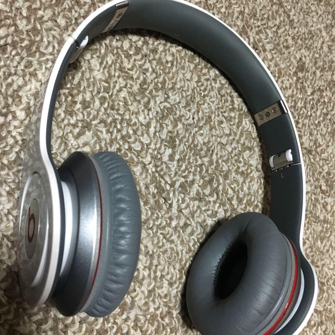 ヘッドホン beats solo