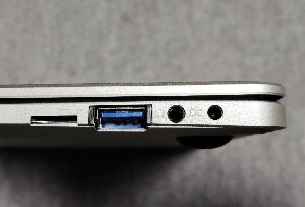 GLM GM-JAPAN製ノートパソコン バッテリ難あり