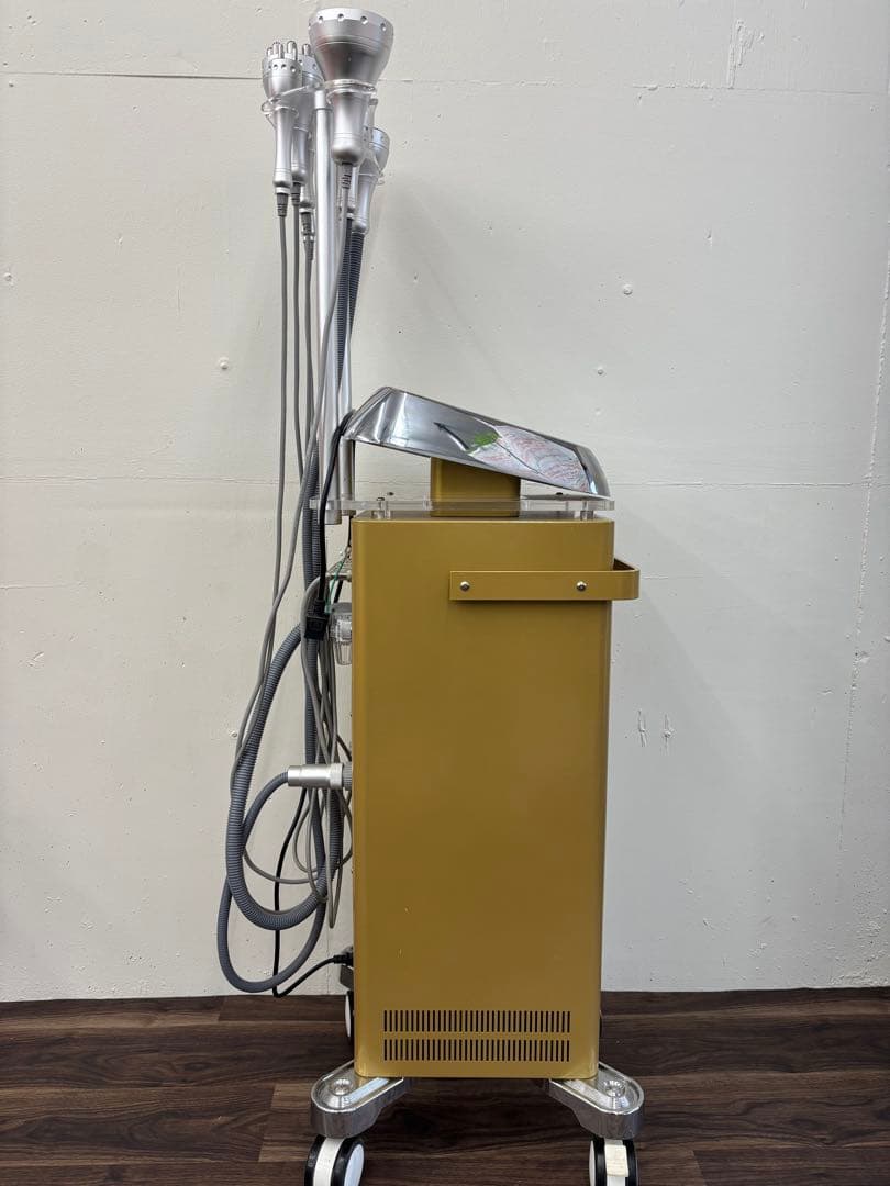 エステマシン　マルチポーラRF機器 　業務用キャビテーション　LED 痩身/美顔