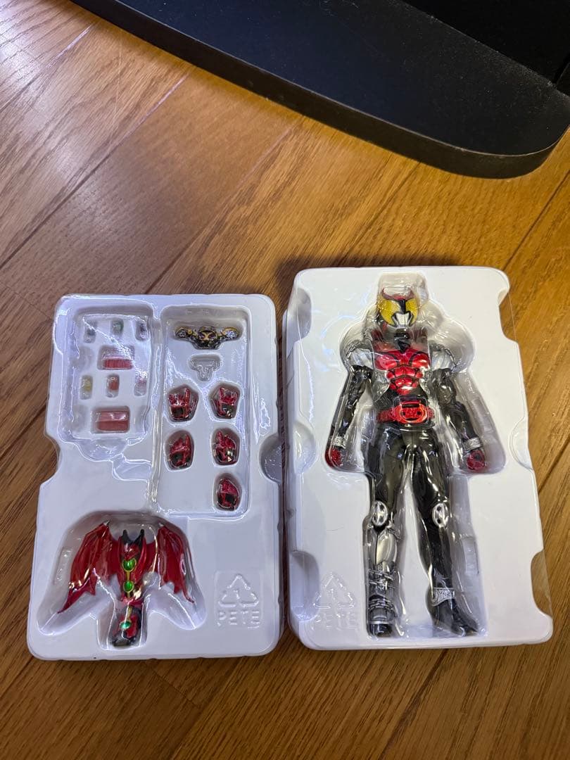 真骨彫　仮面ライダーキバ　3体セット