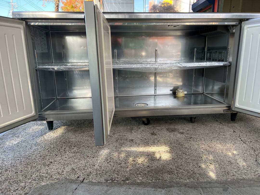 2017年Panasonicテーブル形冷蔵庫1800x600x800