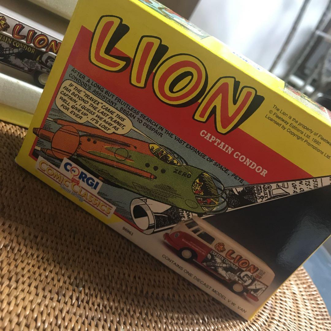 ワーゲンバスミニカー　CORGI社　シリアルナンバーあり