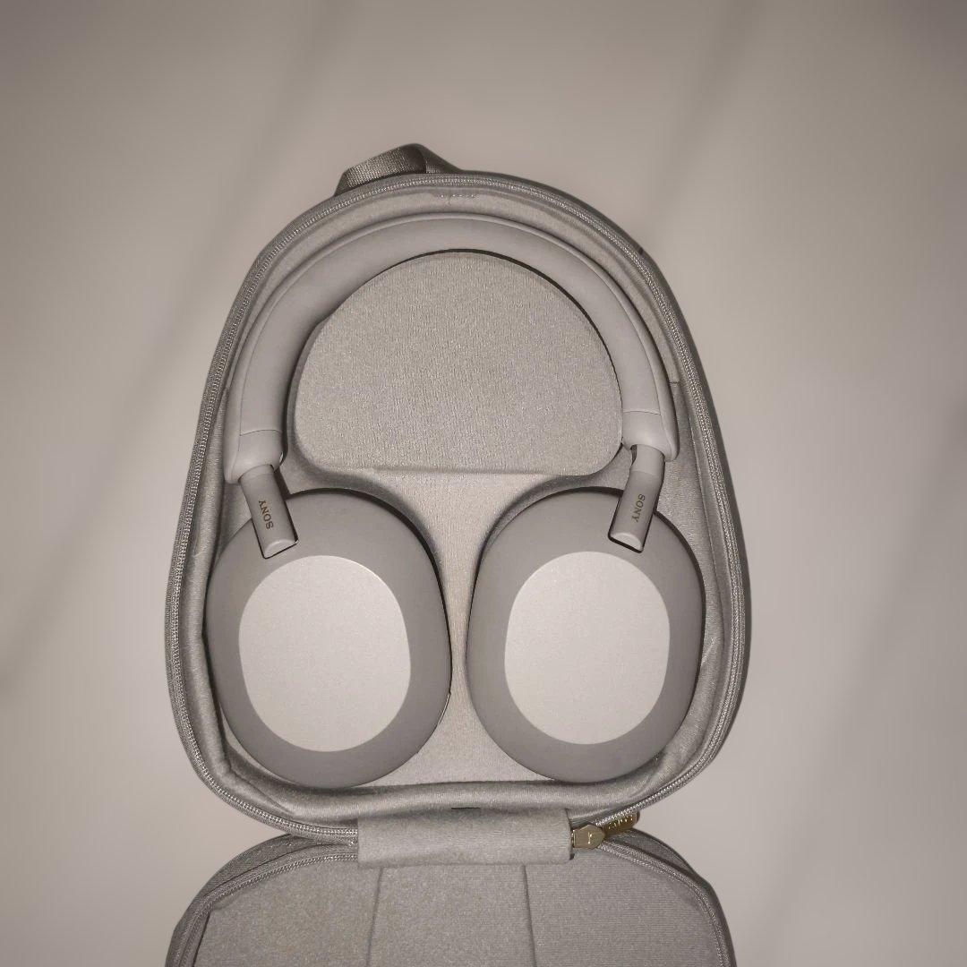 SONYワイヤレスヘッドホン グレー