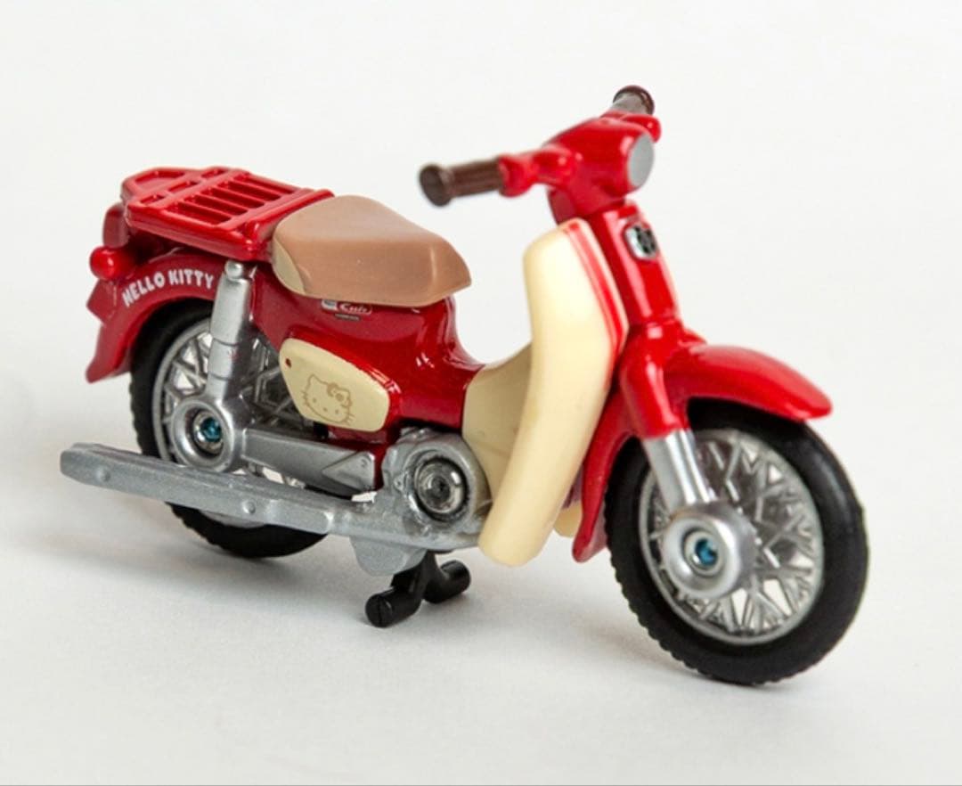 10個分！限定！トミカ スーパーカブ × HELLO KITTY コラボモデル！