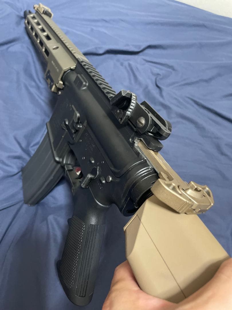 東京マルイ URG-I ガスブローバック ブラック/タン